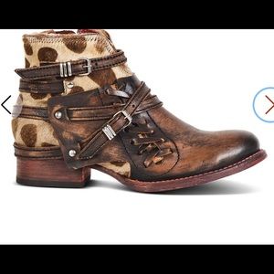 Freebird Belfast brown/leopard booties